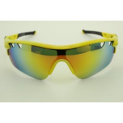 Sportbril met geel zwarte montuur en regenboog glas.P - 1293.